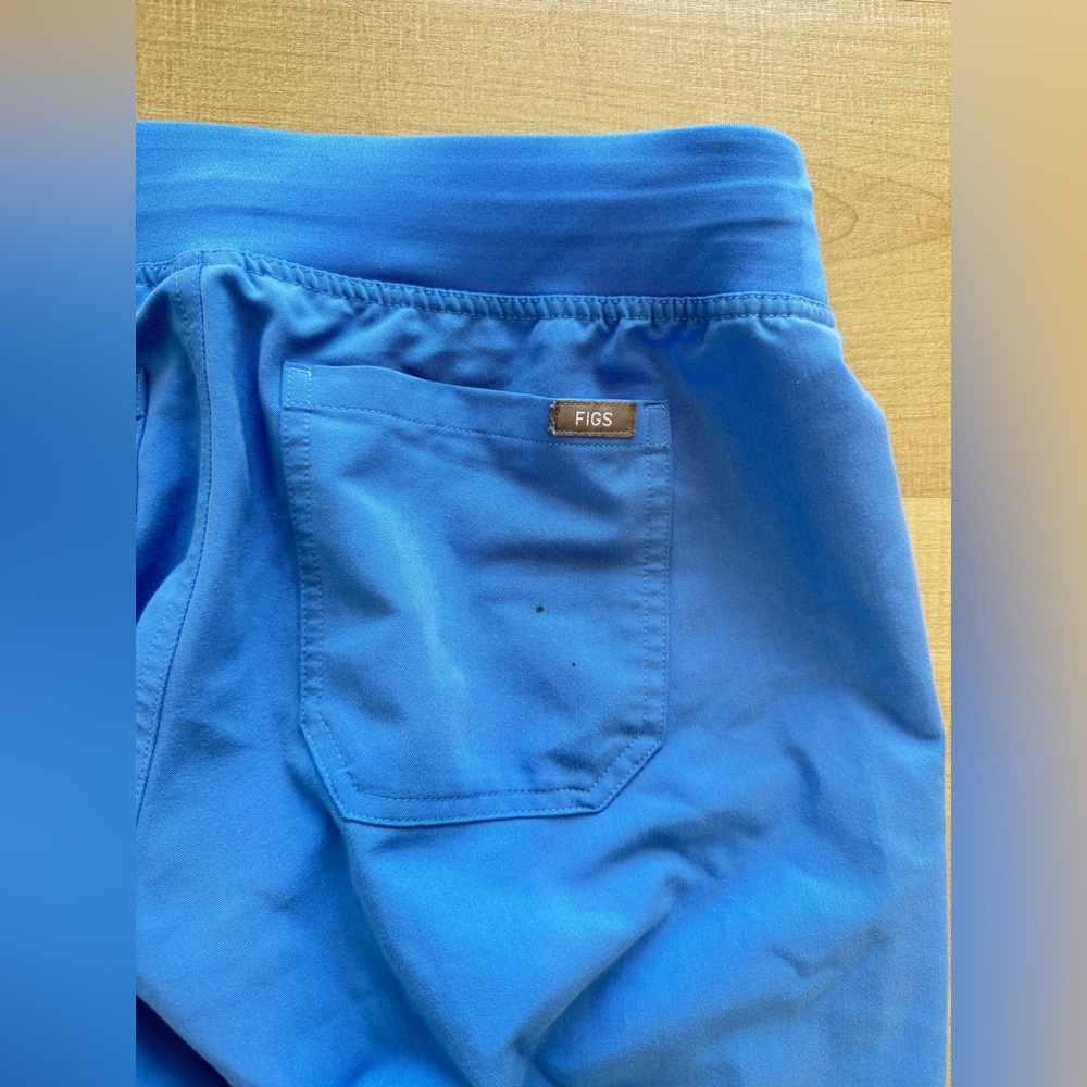 Figs Livingston Scrub Pants - Picture 3 of 4